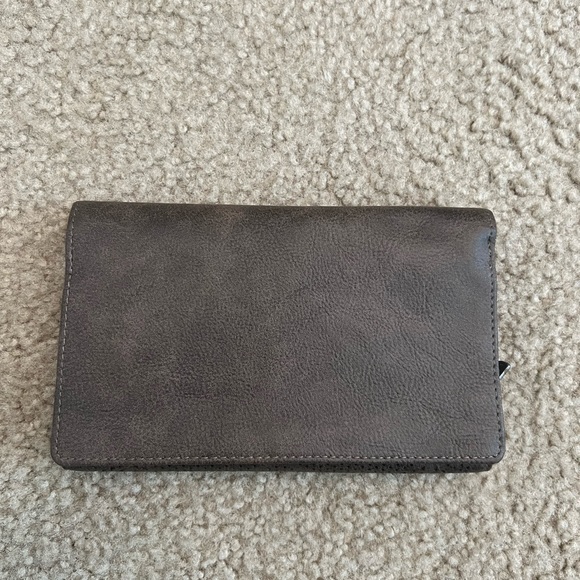 Fuchsia brand wallet - Picture 4 of 5